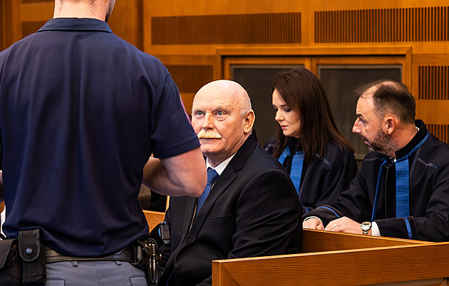 Advokát z Pardubic si objednal vraždu hradeckého podnikatele, rozhodl soud