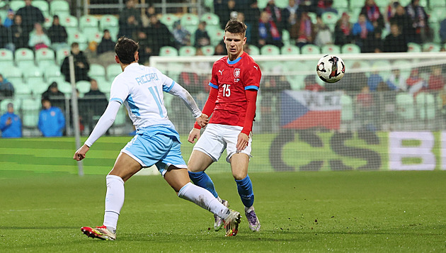 Proti San Marinu debutovalo pět hráčů. Köstl je chválil, v jejich hře ale viděl chyby