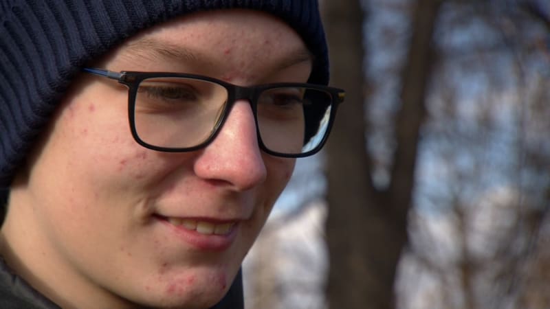 Najednou mě to trefilo. Mladý fotbalista z Opavy popsal zásah bleskem, rodina mluví o zázraku