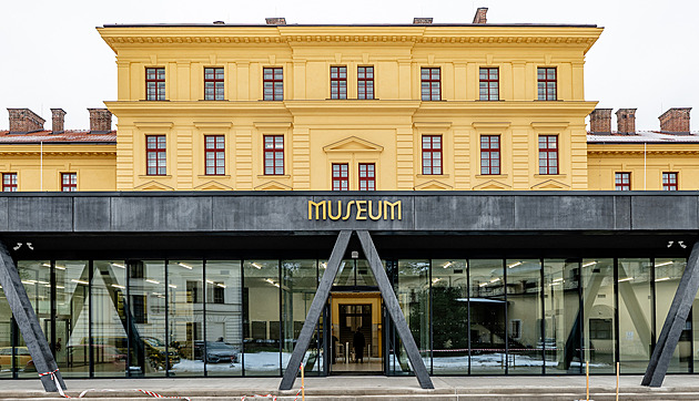 Stará kasárna už nestraší, největší přírodovědnou expozici otevřou do tří let