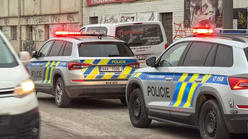 Drama na střelnici v Praze: Instruktor zabránil mladíkovi, aby se zabil. Kulka trefila zeď