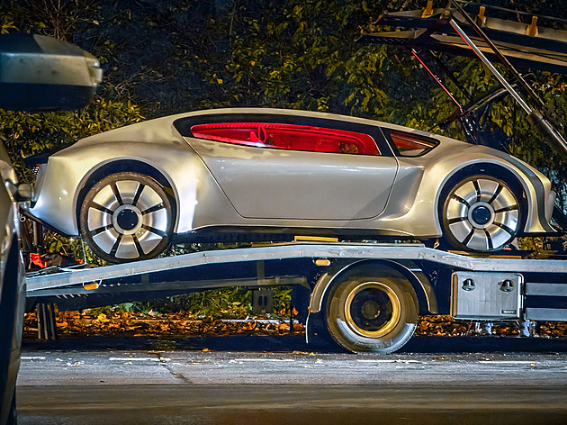 Autovidea roku: Kabaňův číňan, Zetor žije, fantom českých dálnic a sci-fi