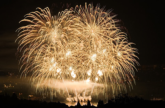 Vyškov marně hledal místo pro ohňostroj, jinde na jižní Moravě jej uspořádají