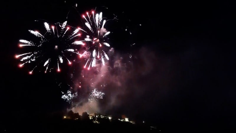 Pyrotechnika těžce zranila muže z Českých Budějovic. Podle policie došlo k amputaci obou zápěstí