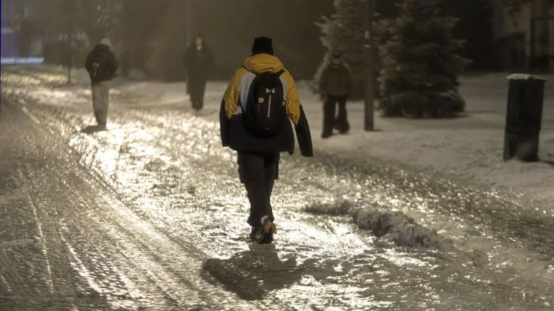 VÝSTRAHA: Třeskuté mrazy přinesou nebezpečí. Mapa ukazuje, kde ledová smršť udeří nejsilněji