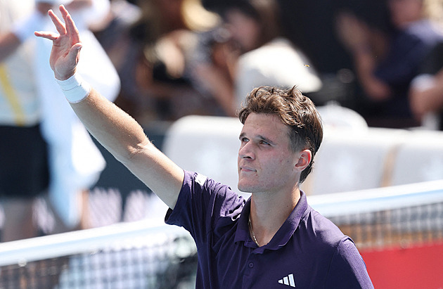 Dva postupy za pět a půl hodiny. Jako hrát v restauraci, směje se Menšík před finále