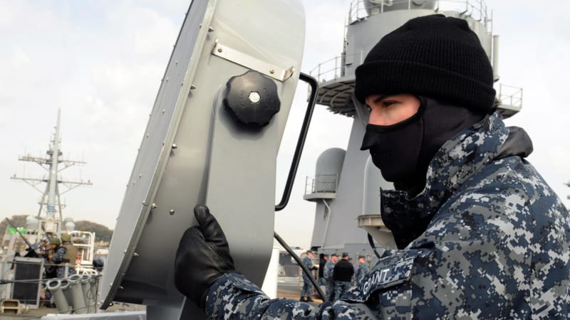 Srbové zkoušeli na psech testovat zvuková děla. Pomáhali jim ruští špioni, zjistilo Politico