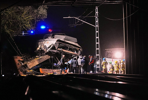 Další železniční neštěstí ve Španělsku. Vlak narazil do zdi, strojvedoucí zemřel