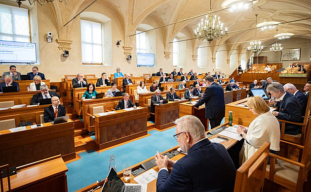 Senát vybere kandidáty na ombudsmana, bude jednat i o Ukrajině a ruské hrozbě