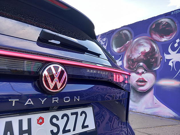 Koncern VW škrtne pár drahých manažerů. O vývoji škodovek rozhodnou v Německu