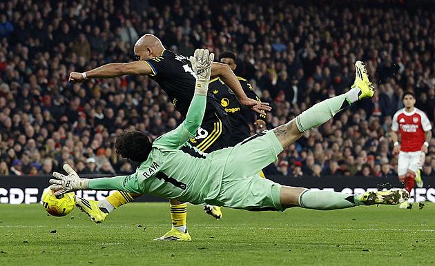 ONLINE: United srovnávají s Arsenalem. Villa zdolala Newcastle, slaví i Chelsea