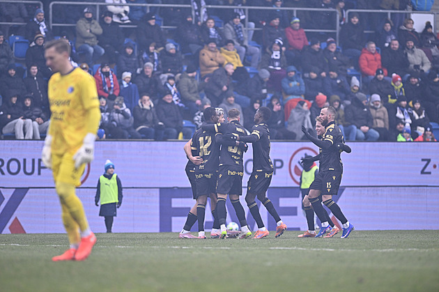 ONLINE: Slovácko - Baník 0:2, chybu v rozehrávce domácích trestá Jurečka