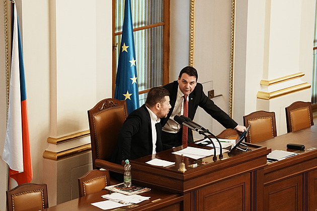 Prezident Pavel bojuje s temnou stránkou své osobnosti, útočí Macinka