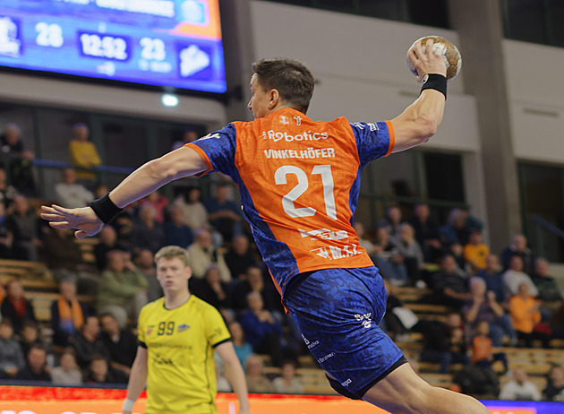 Plzeňští házenkáři v extraligovém šlágru porazili karvinské obhájce titulu