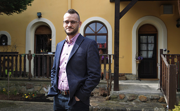 Češi chtějí umírat doma. Mobilních hospiců je však výrazný nedostatek, říká zakladatel