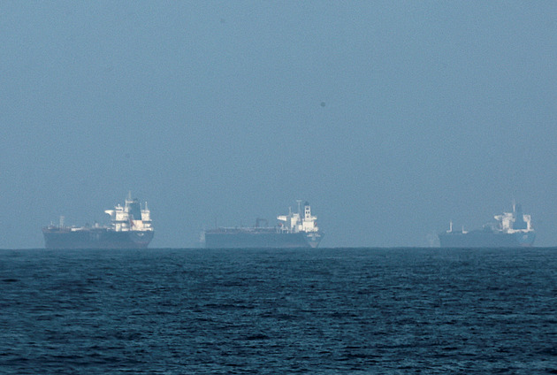 S blokádou Hormuzu spoléhá svět na dva arabské ropovody. Jedou na plný výkon