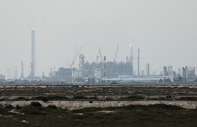 Útoky na energetická zařízení eskalují, cena plynu prudce roste