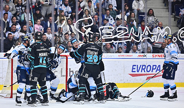 ONLINE: Liberec vyrovnává proti Varům, Hradec v souboji s Třincem opět ztrácí