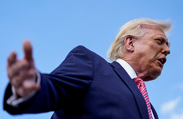 USA by se mohly zmocnit íránského ostrova Charg, varoval Trump