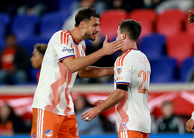 Bucha dal první gól v sezoně MLS, porážku ale neodvrátil. Miami jen remizovalo