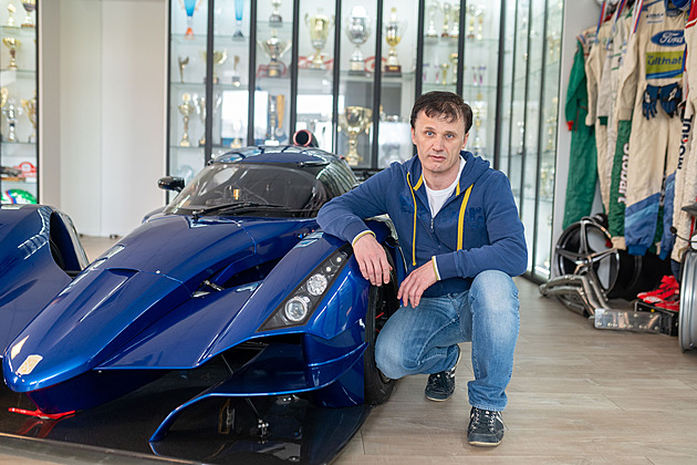 Padesátník Kresta: Do auta už ke každému nesednu. Zdravotní problémy mám pořád