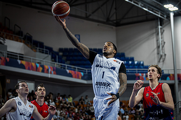 Děčín zvrátil duel v Brně, střelecký souboj potěšil víc Dawese. Opava zaskočila Ústí