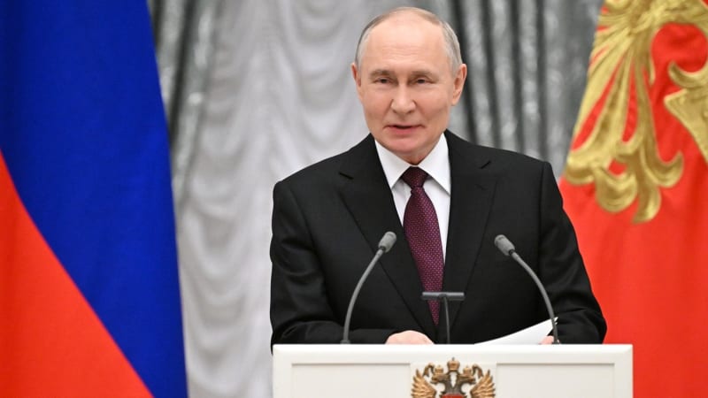 Putin oznámil dvoudenní příměří. Ukrajina pochybuje, že jde o čestný návrh