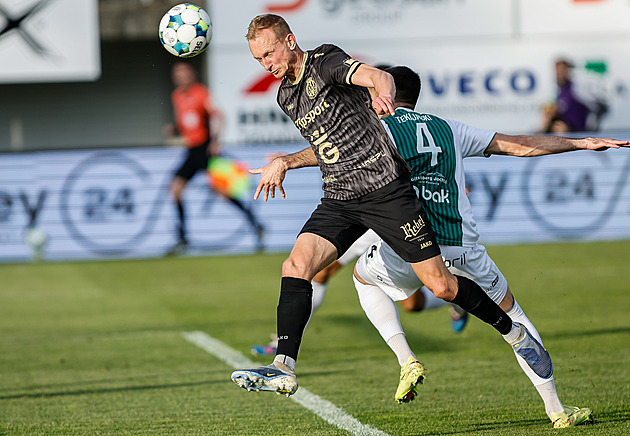 ONLINE: Jablonec - Hradec 0:1, přímý boj o čtvrtou příčku, skóre otevírá Mihálik