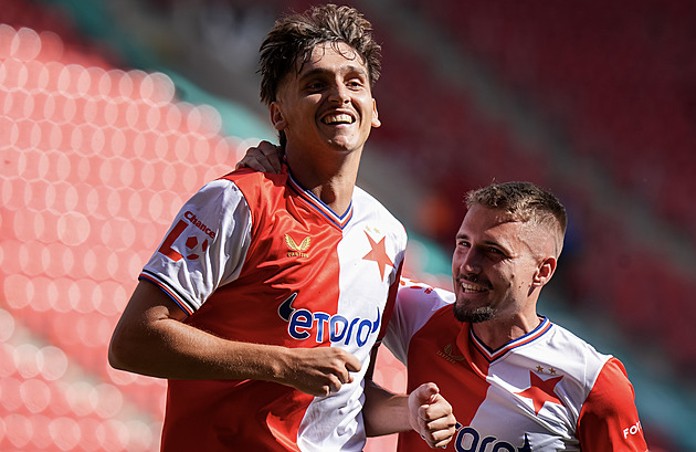 Slavia - Pardubice 2:1, mistr se na výhru nadřel, v závěru rozhodl dvougólový Chytil