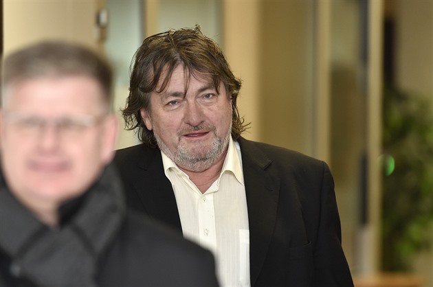 Exhejtman Šulc do vězení nemusí. Soud mu zmírnil trest v dotační kauze