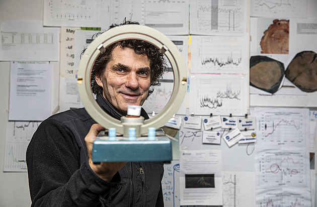 Zachrání jednou lidstvo? Proti hrozbě z vesmíru pomůže elektromagnet, líčí vědec