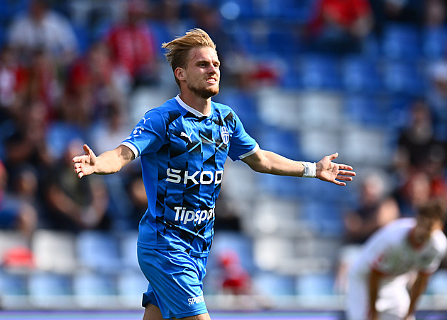 Boleslav - Zbrojovka 2:0, činil se nejlepší střelec Šubert,  to Vašulín nedal penaltu