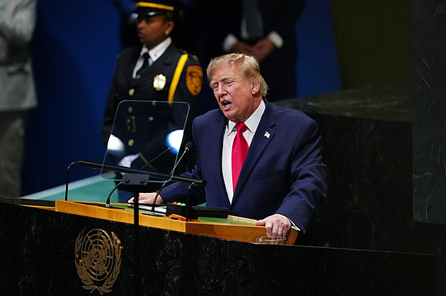 Trump v OSN oznámil další přejmenování. Na mušku si nyní vzal umělou inteligenci