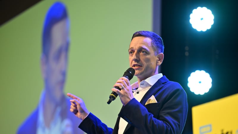 Grolich jde ve stopách Zelenského, myslí si Balšínek. Lidovce označil za popstranu