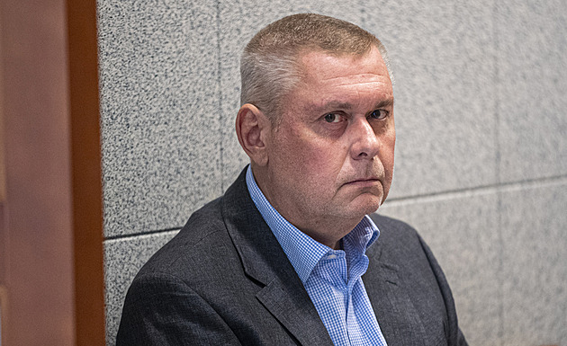 Nejprve vazba, další důvody neznámé. Zastupitel za ODS čtyři roky nepřišel na schůzi