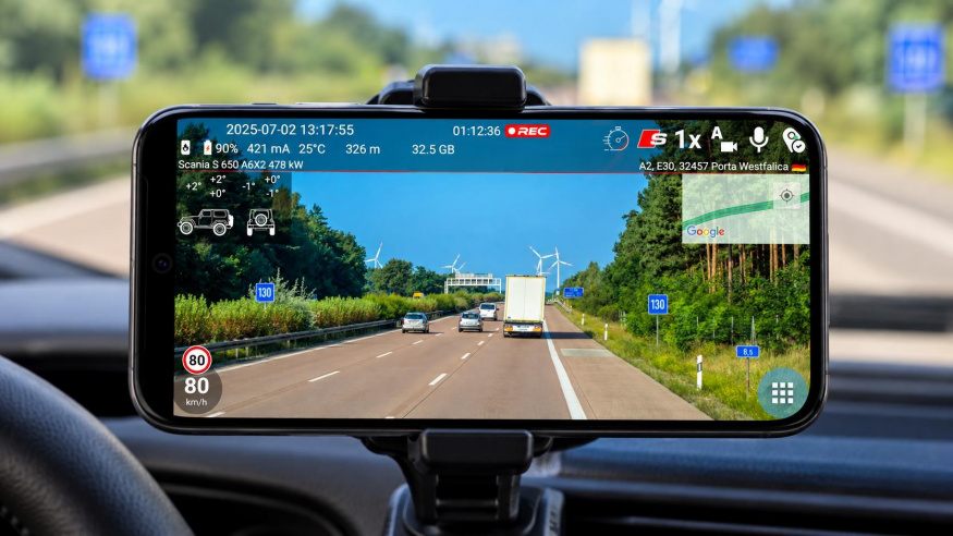 Čech už deset let vyvíjí aplikaci, která mění telefon v autokameru. Co dnes Dash Cam Travel dokáže?