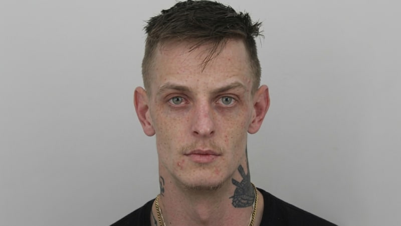 Vězeň uprchl z pracoviště v Poděbradech. Policie prosí o pomoc s hledáním