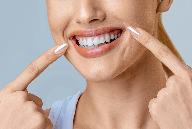 Mlsejte raději nárazově, kazy mohou ohrozit i srdce. Co jste možná nevěděli o zubech