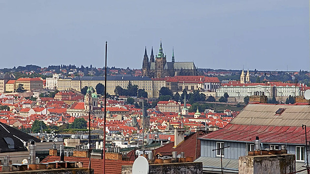 Je odtud skvělý výhled na Prahu. A je to i významné místo operátora T-Mobile