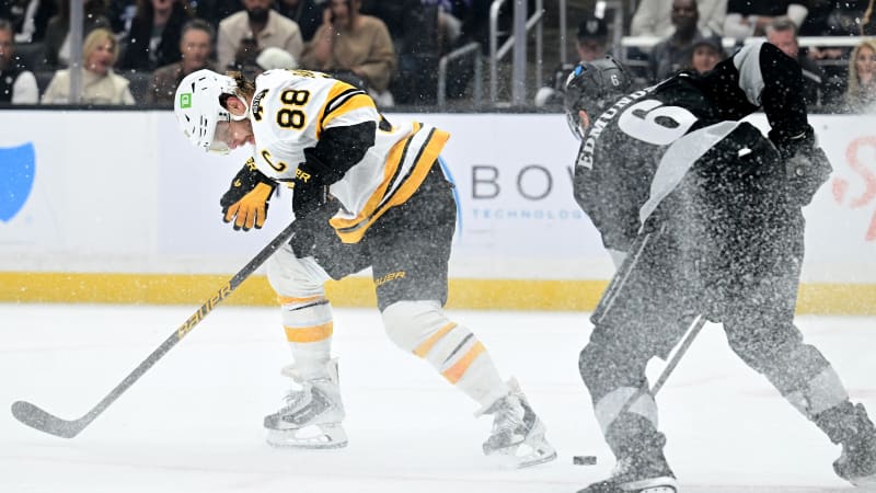 Pastrňák gólem a asistencí pomohl Bostonu k další výhře, mizérie Los Angeles nebere konce