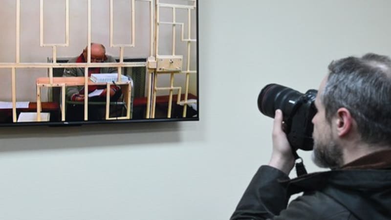 Úplatky dostával i v sauně. Šéf protikorupčního útvaru v Rusku si přišel na miliony