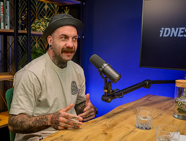 iDNES z kraje: Fanynky? Dělám uraženého, směje se Hála. Boxoval i v brnění