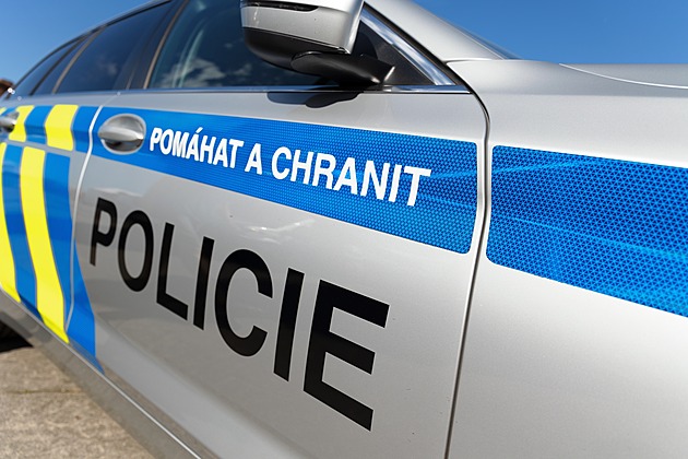 Policisté řeší noční napadení v České Lípě. Útočníka zadrželi